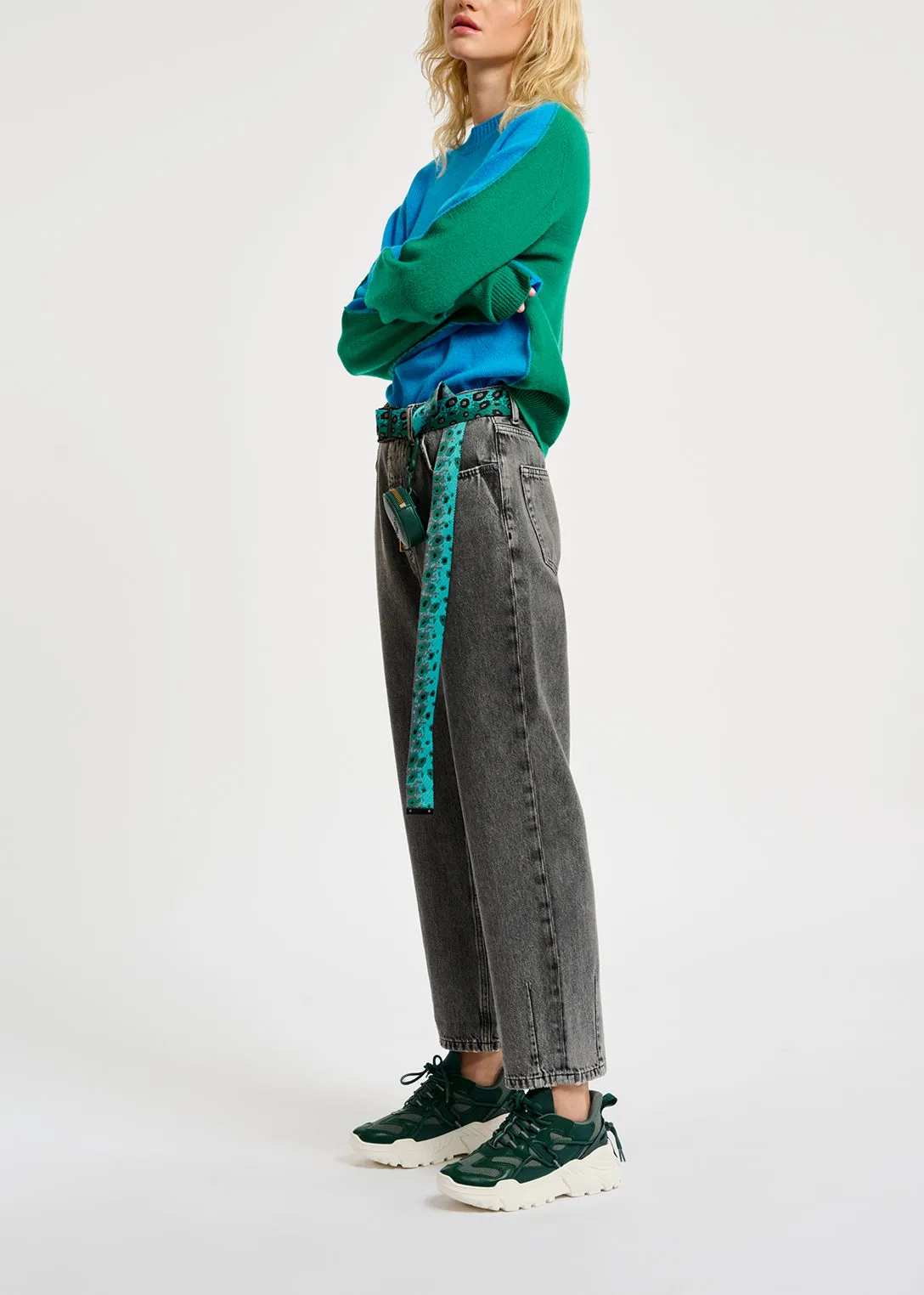 Grey cropped high-rise jeans