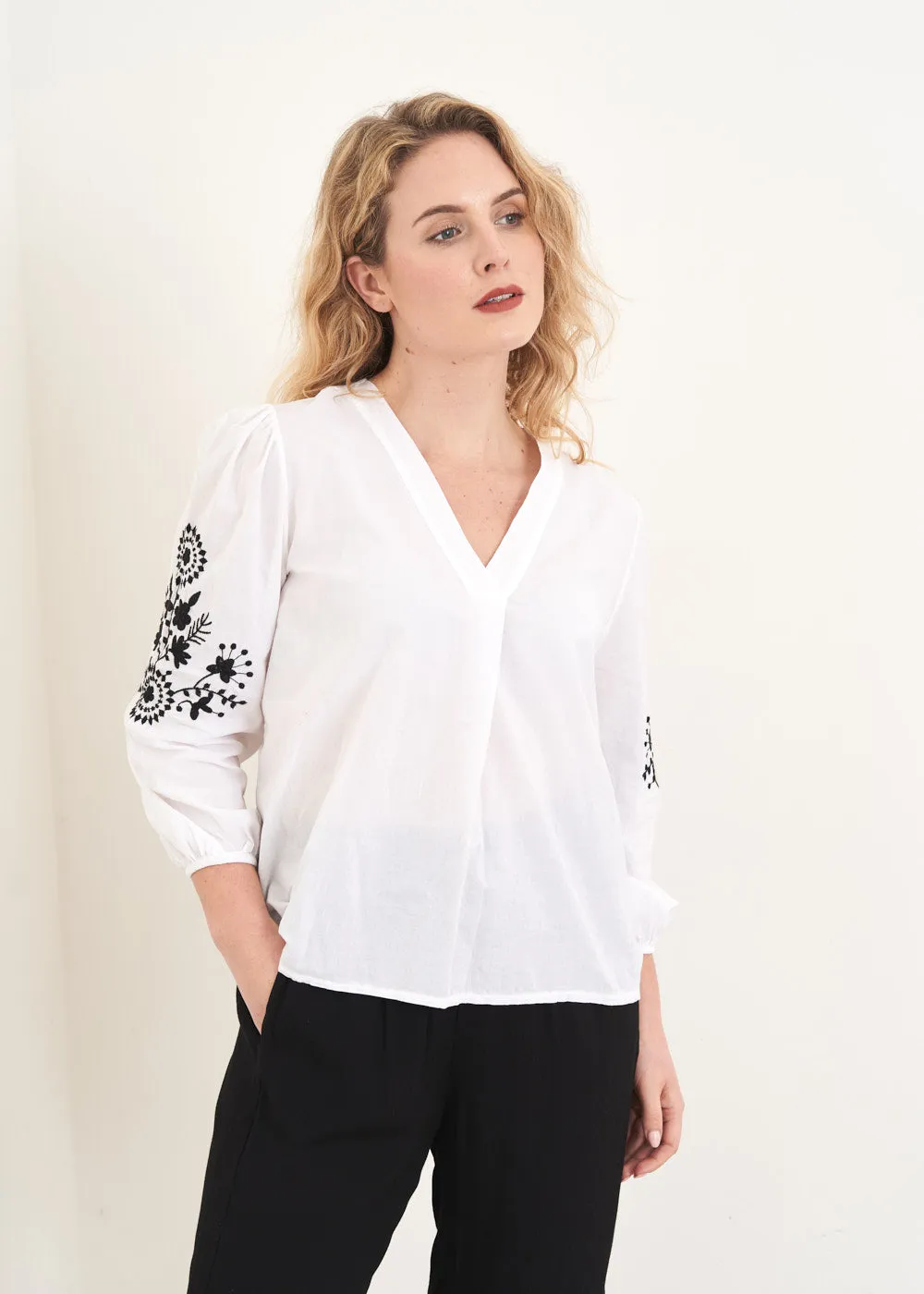 KAT EMBROIDERED SLEEVE SHIRT